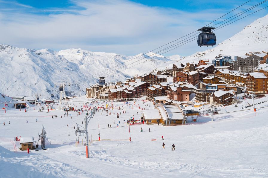 Val Thorens and the 3 Valleys: A Winter Wonderland for Skiing Enthusiasts